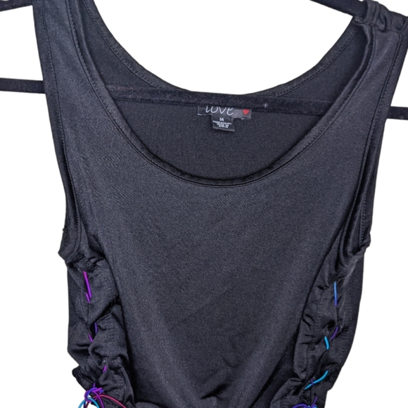 Love Women’s Black Tie Side Crop Top 🌈🖤 - Picture 4 of 7